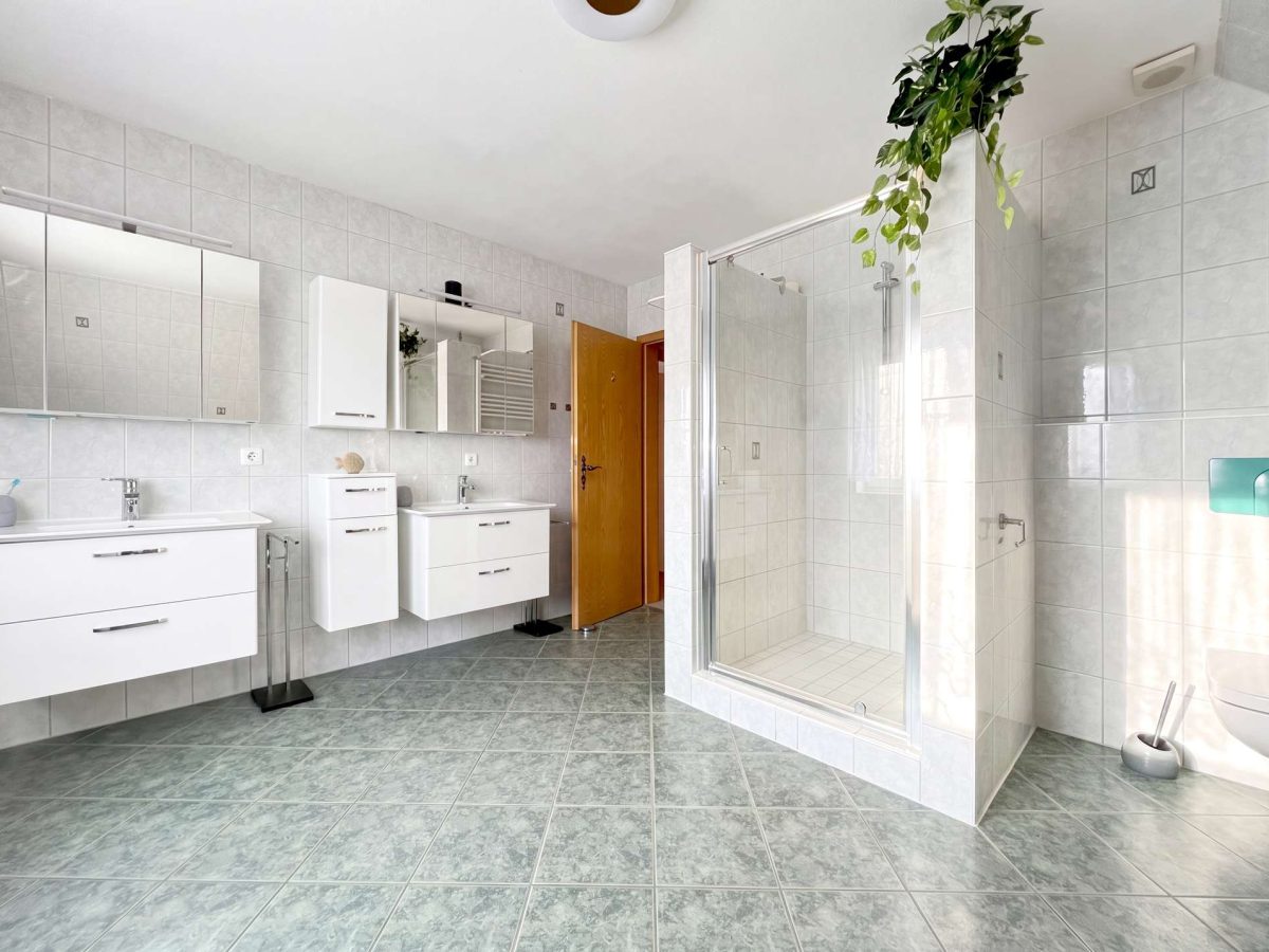 Badezimmer OG