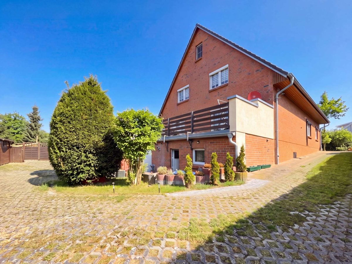 Hausansicht Gartenseite