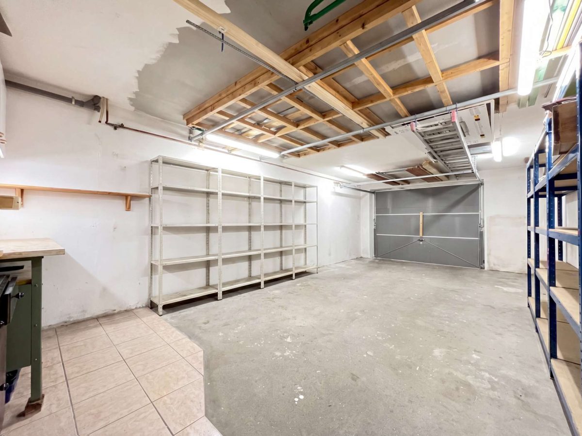 Garage im Keller