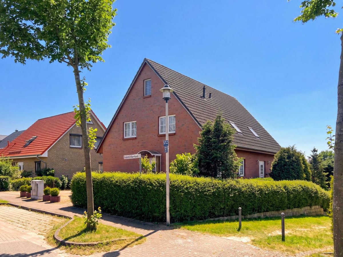 Straßenansicht