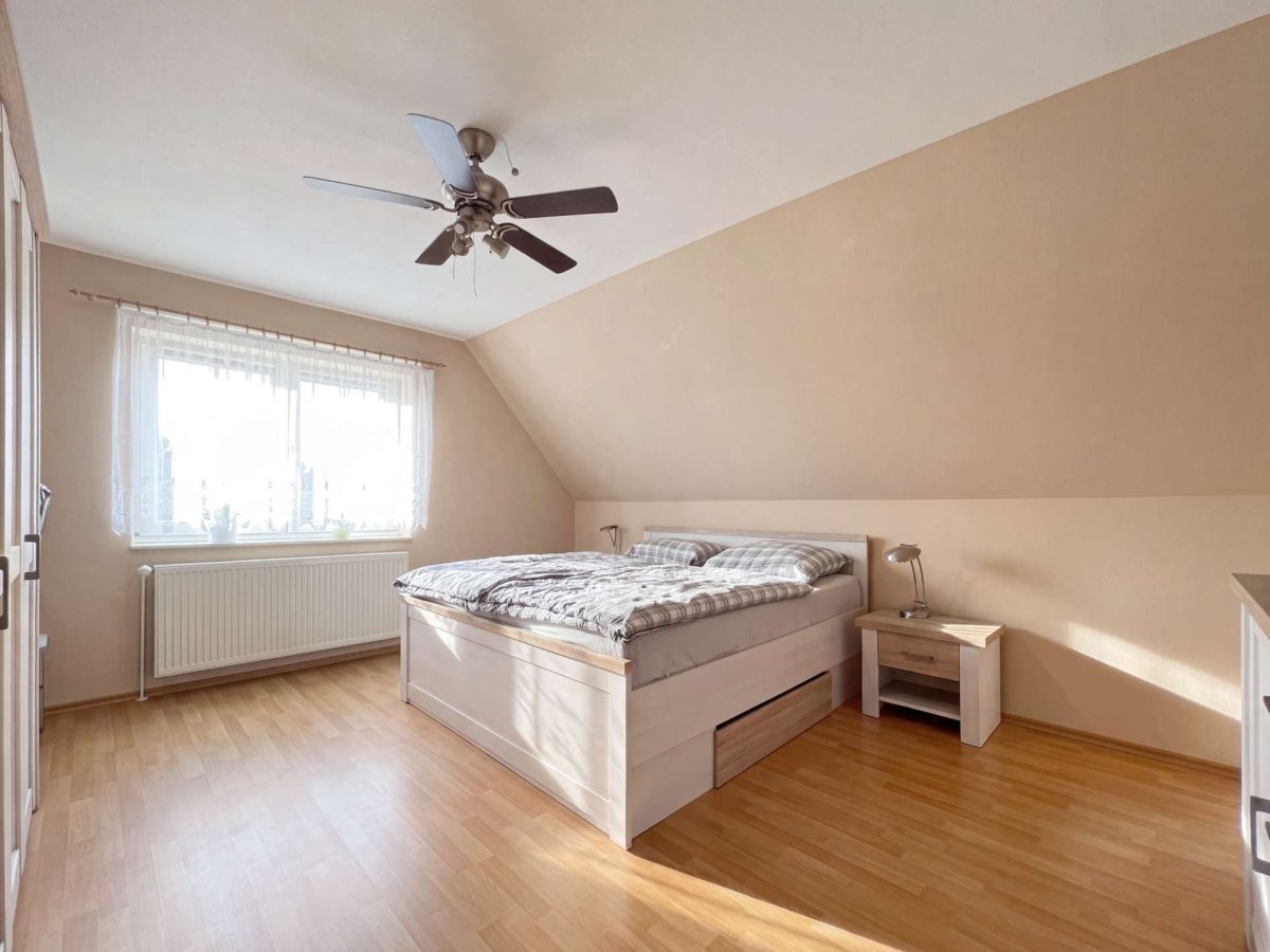 Zimmer 4 OG