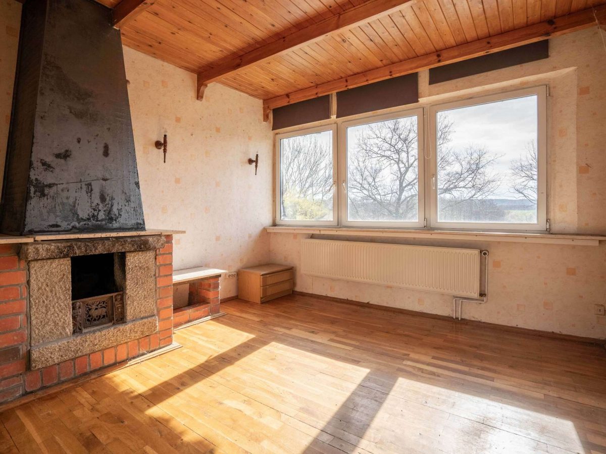 Zimmer 1.2 OG mit Kamin