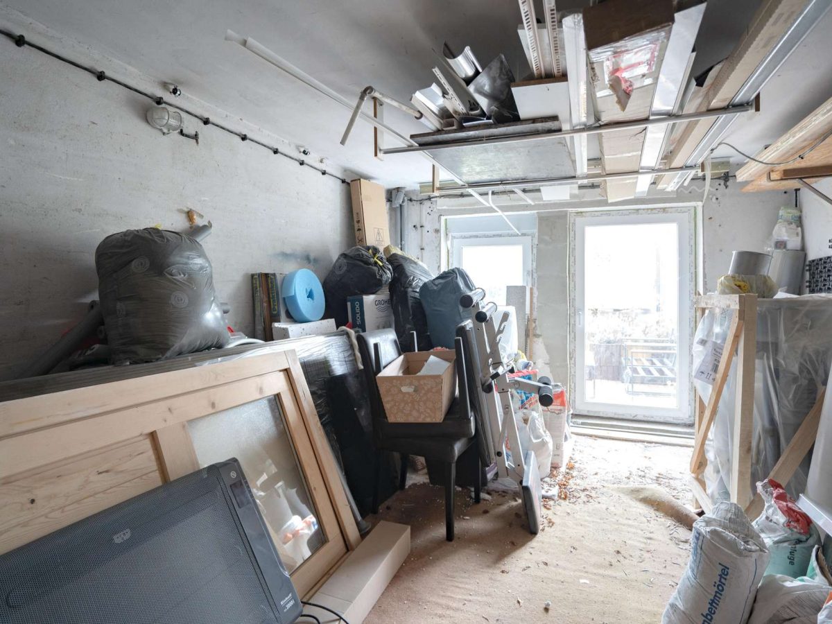 Raum 1 EG mit Eingang