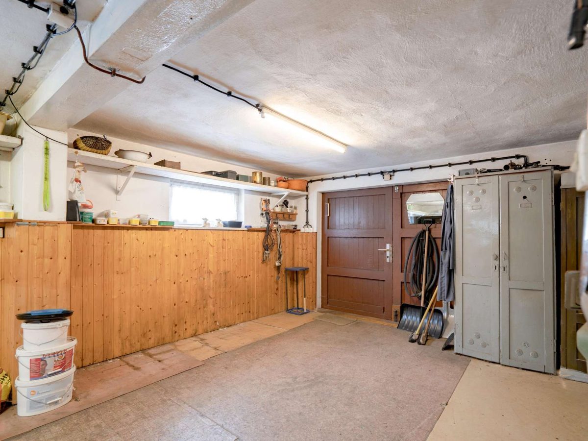 Zimmer 4 Keller