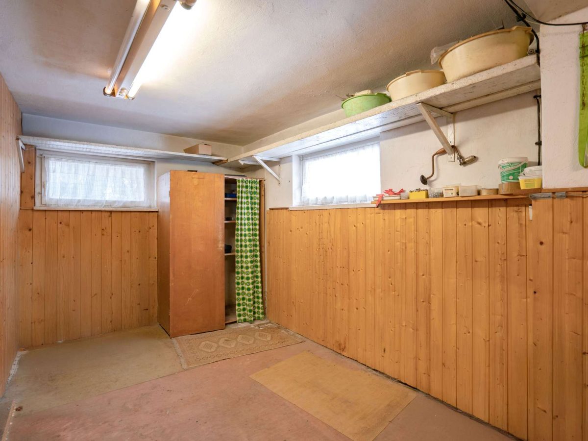 Zimmer 4 Keller