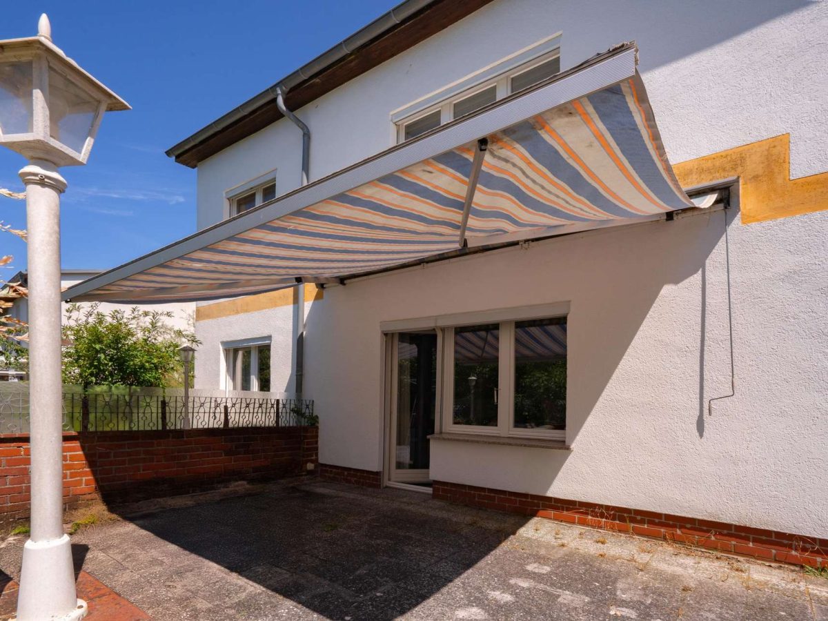 Terrasse mit Markise