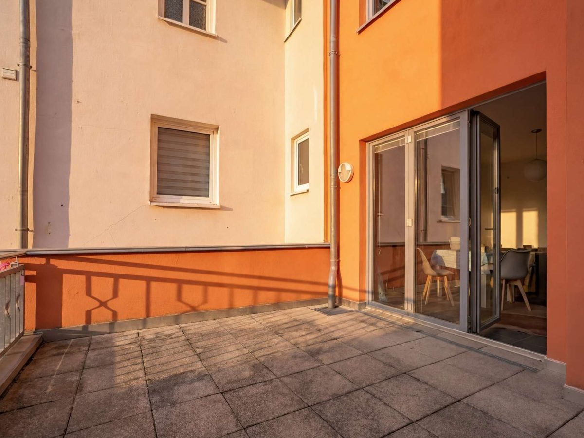 Balkon Hinterhof 1. OG