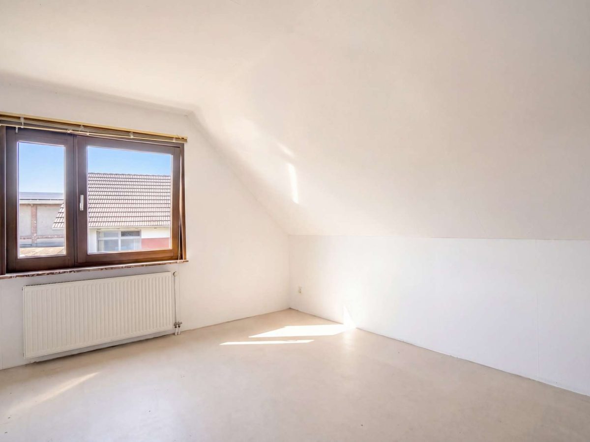 Zimmer 2 OG